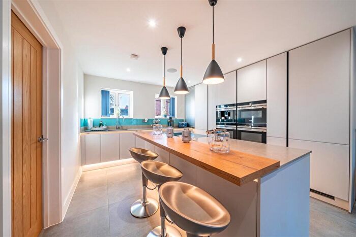 5 Bedroom Detached House For Sale In Littlefield Grove, Wysall, NG12
