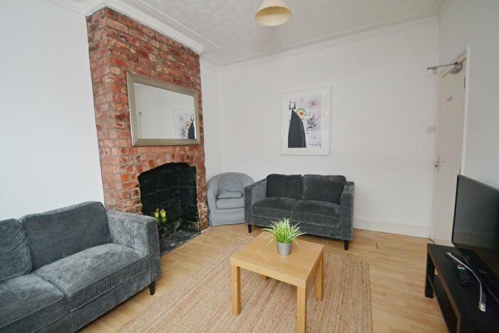 5 Bedroom Terraced House To Rent In Braemar Road, Fallowfield, Manchester, M14