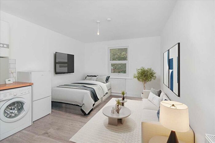 1 Bedroom Studio To Rent In Bournevale Road, London, SW16