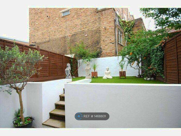 2 Bedroom Flat To Rent In Garden, London, NW5