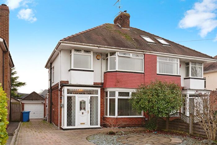 3 Bedroom Semi Detached House For Sale In Carr Lane, Willerby, Hull, HU10