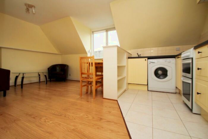 1 Bedroom Flat To Rent In Seven Sisters Road, London, N4