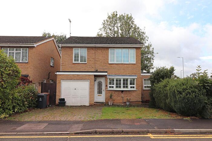 4 Bedroom Detached House For Sale In Tudor Close, Old Town, Stevenage, Hertfordshire, SG1