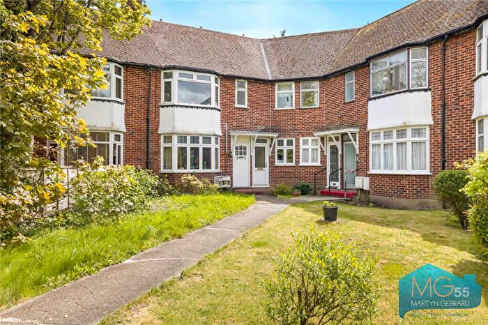 3 Bedroom Maisonette To Rent In Page Street, Mill Hill, London, NW7