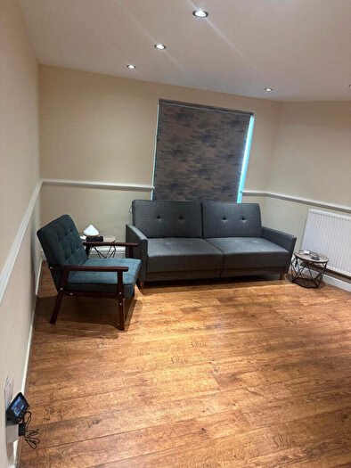 1 Bedroom Apartment To Rent In Roodegate, Basildon, Essex, SS14