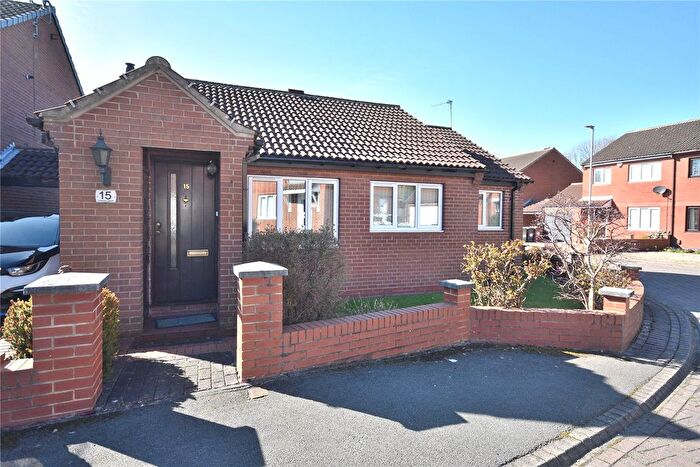2 Bedroom Bungalow For Sale In Chantry Garth, Leeds, West Yorkshire, LS15