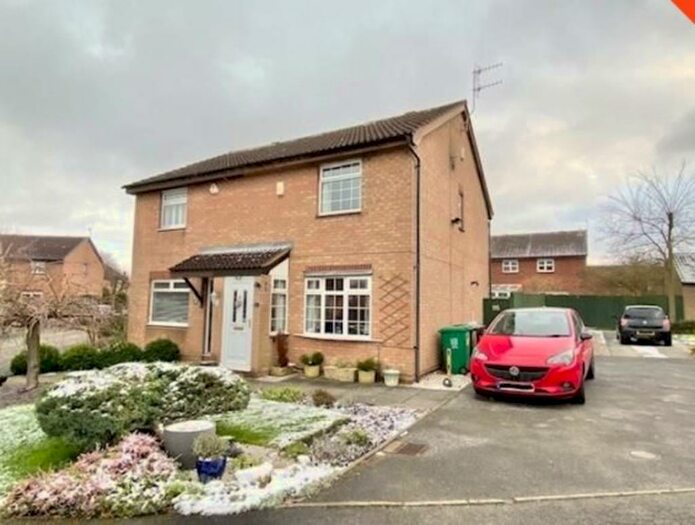 3 Bedroom Semi-Detached House To Rent In Dean Close, Nottingham, NG8