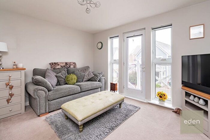 3 Bedroom Terraced House For Sale In Poynder Drive, Snodland, ME6