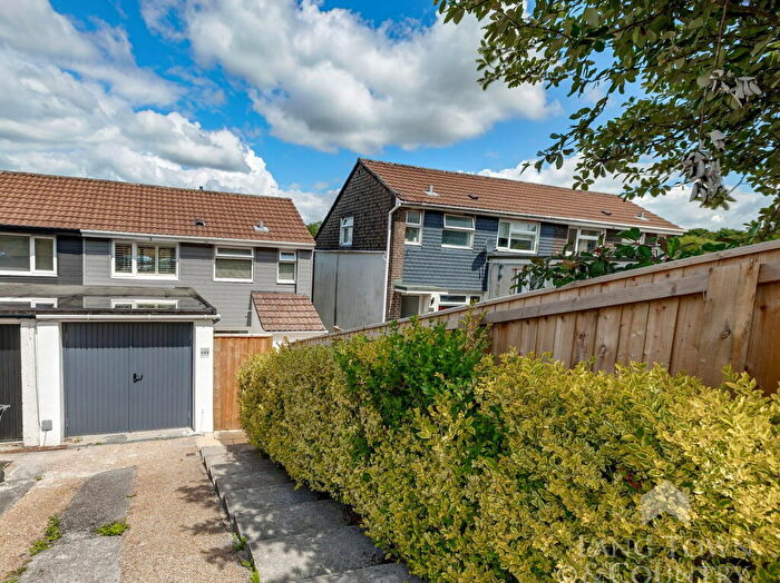 3 Bedroom Semi-Detached House For Sale In Beverston Way, Widewell, Plymouth, PL6