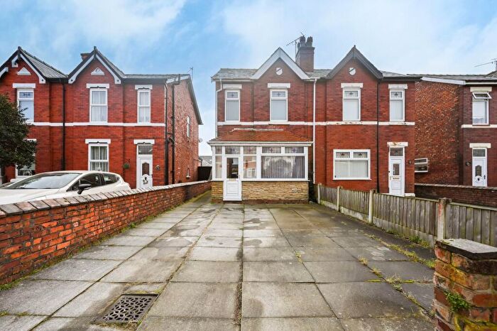 3 Bedroom Semi-Detached House For Sale In Lytham Road, Southport, PR9