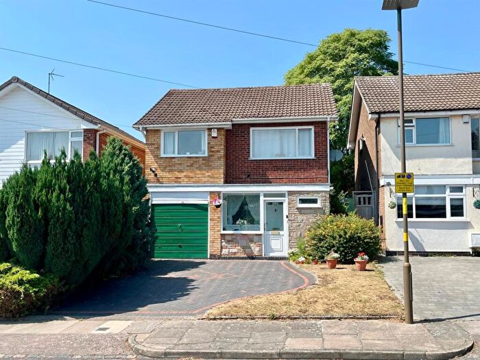 3 Bedroom Detached House For Sale In Woodway, Erdington, Birmingham, B24