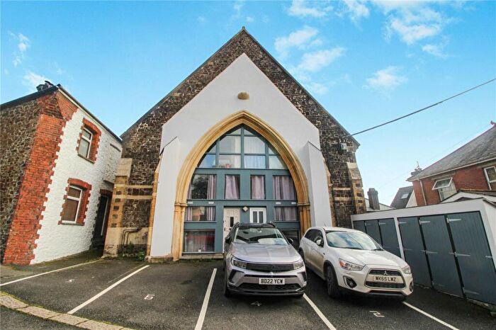 2 Bedroom Flat To Rent In Holsworthy, EX22
