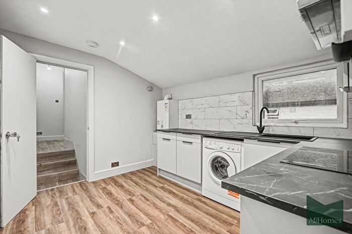 2 Bedroom Flat To Rent In Etherley Road, London, N15