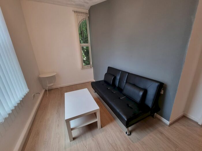 1 Bedroom Flat To Rent In Upper Brook Street, Manchester, M13
