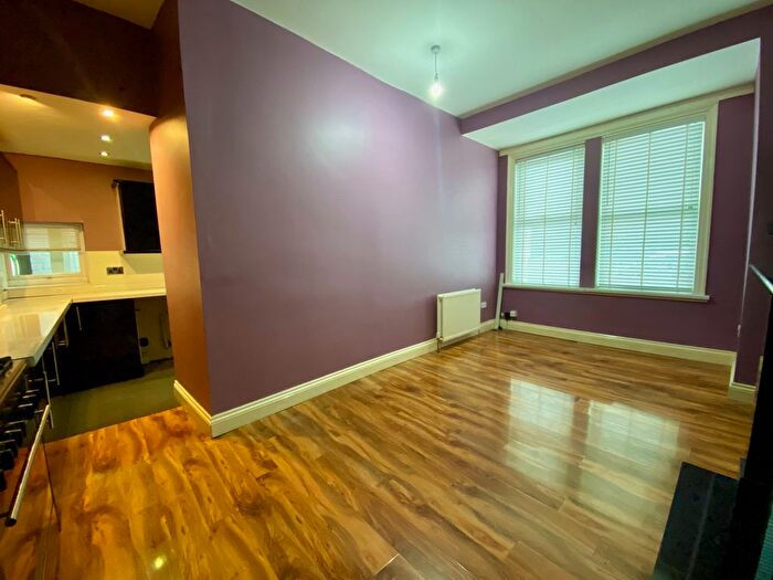2 Bedroom End Of Terrace House To Rent In Biddlestone Road, Newcastle Upon Tyne, NE6