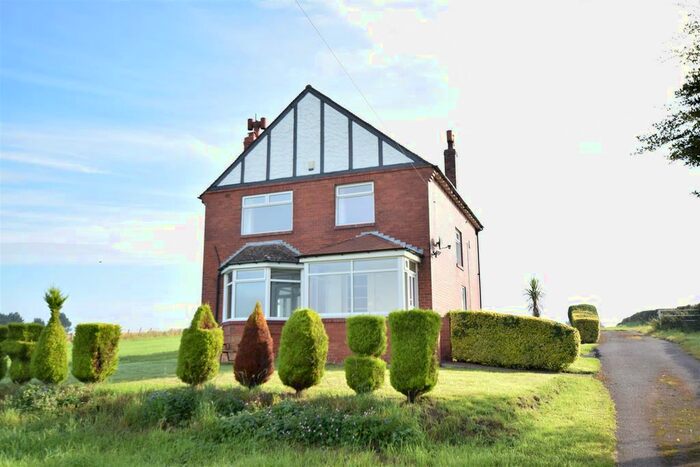 3 Bedroom Detached House To Rent In The Poplars, Scalby Road, Scarborough, YO13
