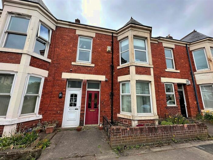 2 Bedroom Flat To Rent In Meldon Terrace, Heaton, Newcastle Upon Tyne, NE6