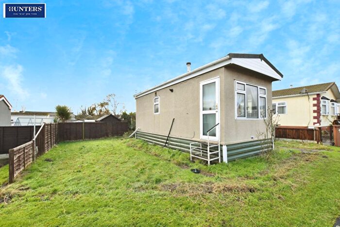 1 Bedroom Mobile/park Home For Sale In Ashfield Park, Scunthorpe, DN17