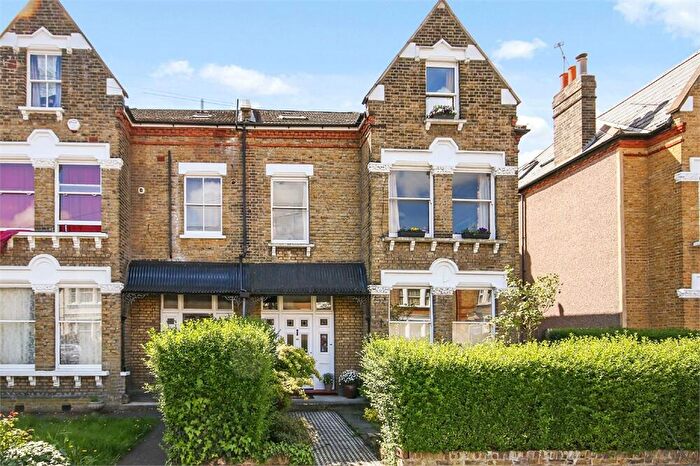 2 Bedroom Flat To Rent In Vancouver Road, Forest Hill, London, SE23