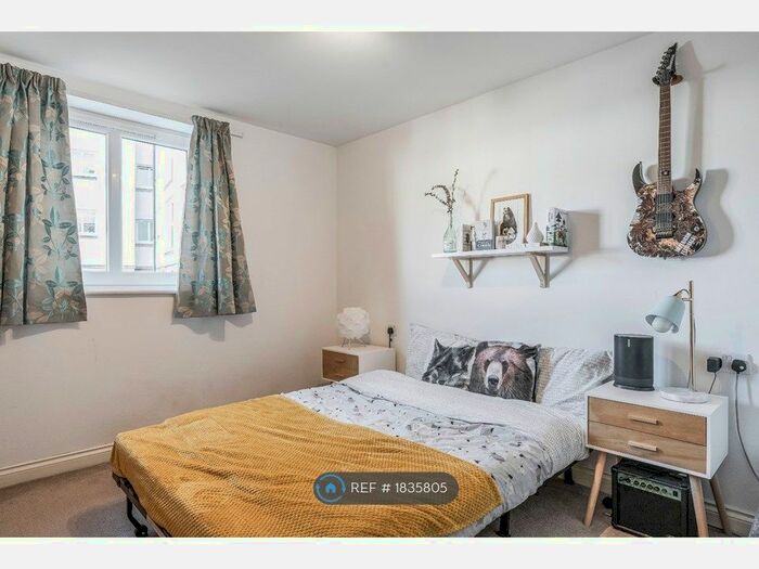 2 Bedroom Flat To Rent In Brunswick Road, Edinburgh, EH7