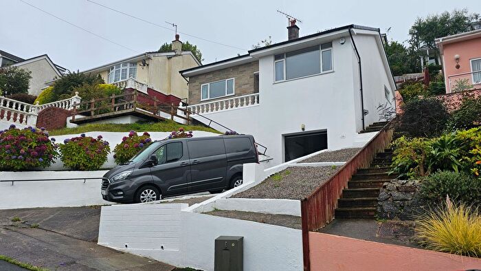 2 Bedroom Bungalow To Rent In Greenfield Road, Paignton, TQ3