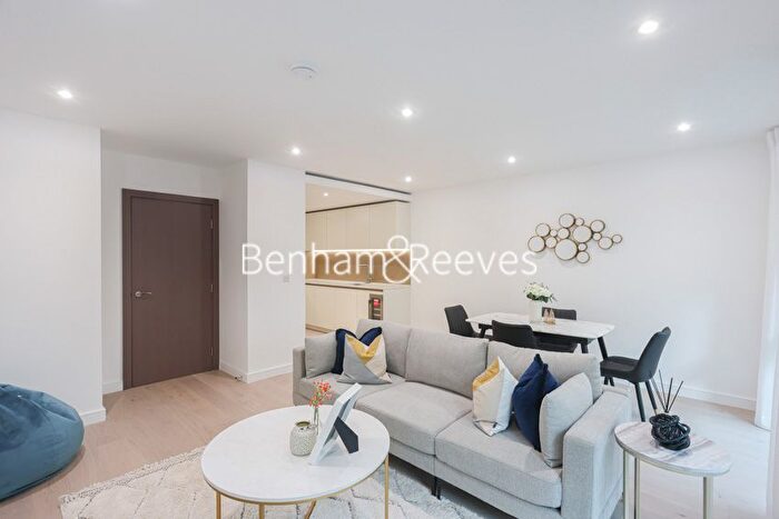 2 Bedroom Flat To Rent In Staniforth Court, Tierney Lane, W6
