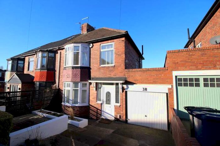 3 Bedroom Semi-Detached House To Rent In Stocksfield Avenue, Fenham, Newcastle Upon Tyne, NE5