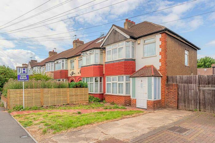 3 Bedroom Terraced House To Rent In Great Cambridge Road, Enfield, EN1