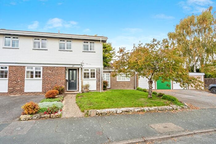 4 Bedroom Semi Detached House For Sale In Pretoria Avenue, Midhurst, West Sussex, GU29