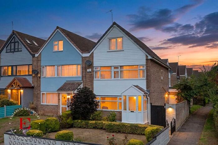 5 Bedroom End Of Terrace House For Sale In Fenside Avenue, Styvechale, CV3