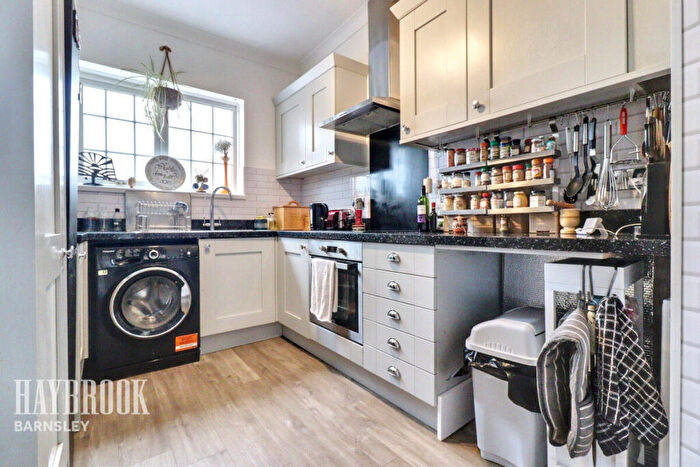 3 Bedroom Semi-Detached House For Sale In Upper Sheffield Road, Barnsley, S70