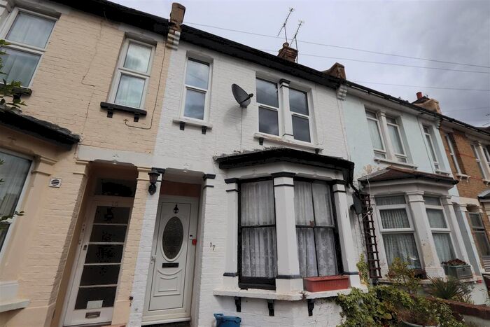 1 Bedroom Property To Rent In St. Anns Road, Southend-On-Sea, SS2