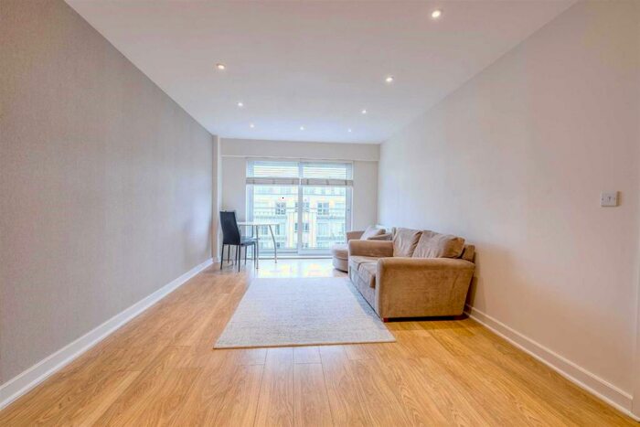 1 Bedroom Flat To Rent In Heritage Avenue, Colindale, NW9