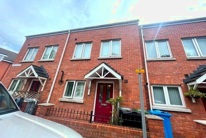 4 Bedroom Property To Rent In Croston Terrace, Manchester, M16