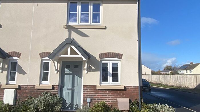 2 Bedroom End Of Terrace House For Sale In Nolder Way, Cam, Dursley, GL11
