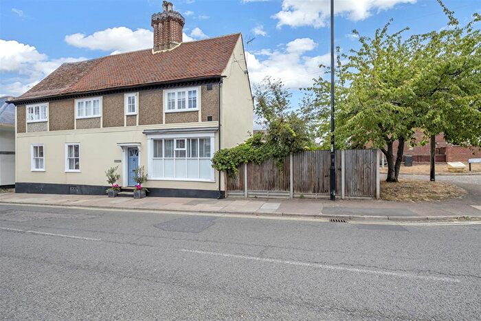 2 Bedroom Town House For Sale In Southgate Street, Bury St. Edmunds, IP33