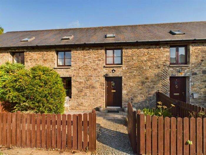 2 Bedroom Terraced House For Sale In Buarth Y Bragwr, Llanarthne, Carmarthen, SA32