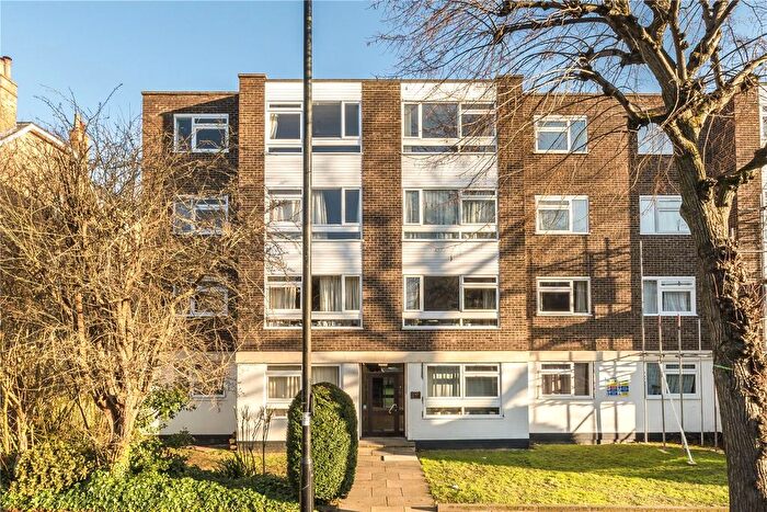 2 Bedroom Flat To Rent In Westpark, - Eaton Rise, Ealing, W5
