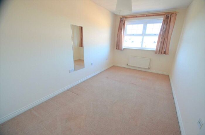 2 Bedroom Flat To Rent In Bressay Drive, Mill Hill, NW7