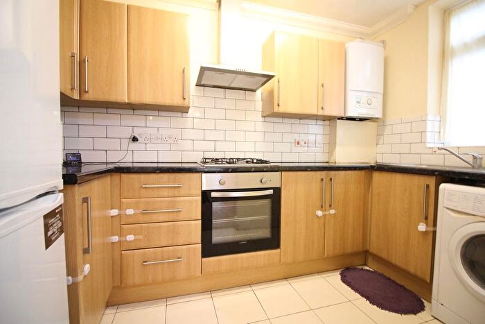 1 Bedroom Flat To Rent In Hatton Road, Feltham, TW14
