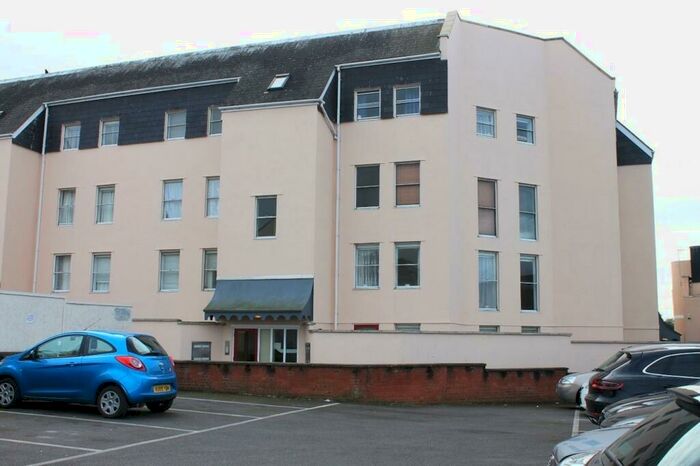 1 Bedroom Flat To Rent In Berkeley Court High Street Cheltenham, GL52