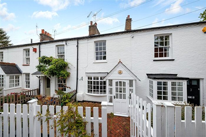 2 Bedroom Terraced House For Sale In Wiggins Lane, Richmond, TW10