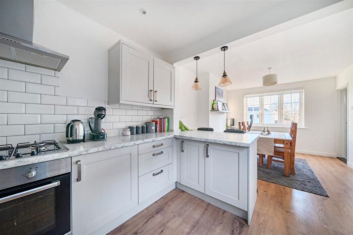 2 Bedroom Terraced House For Sale In Gosport Road, Fareham, PO16