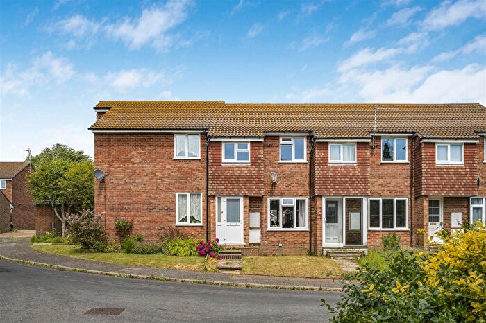 3 Bedroom Terraced House To Rent In Pelham Close, Peacehaven, BN10