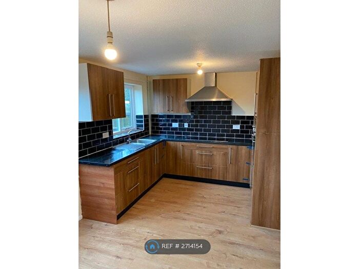 3 Bedroom Semi Detached House To Rent In East View, Langwith, Mansfield, NG20