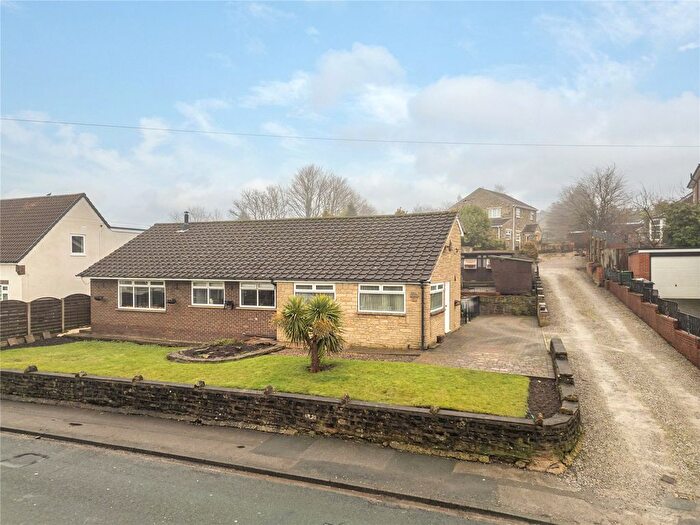 3 Bedroom Bungalow For Sale In White Lee Road, Batley, West Yorkshire, WF17