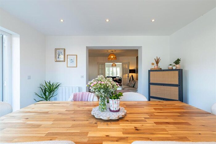 5 Bedroom Detached House For Sale In Benton Road, Auchterarder, PH3