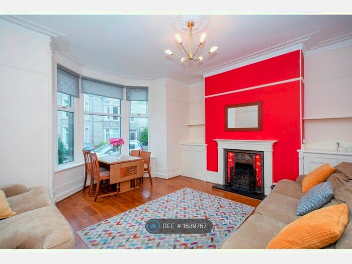 2 Bedroom Flat To Rent In Great Western Place, Aberdeen, AB10