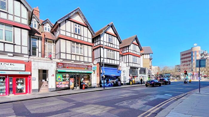 2 Bedroom Flat For Sale In High Road, Willesden, London, NW10