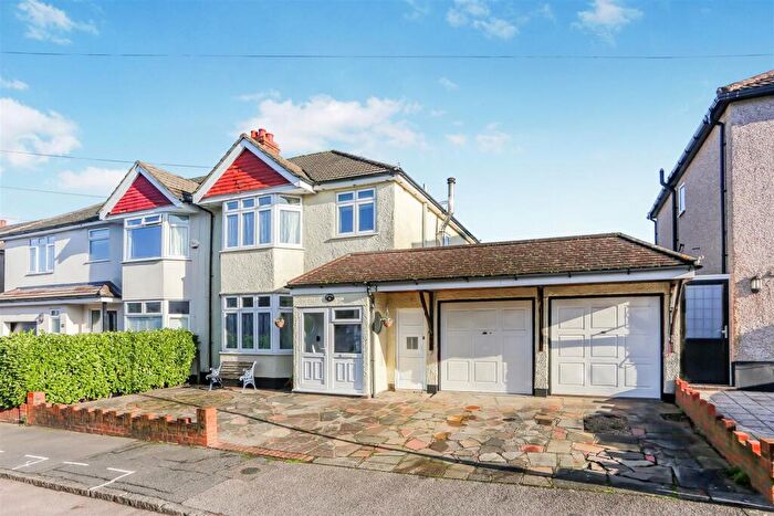 3 Bedroom Semi Detached House For Sale In Barrow Avenue, Carshalton, SM5